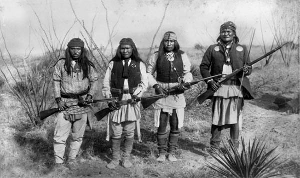 Apache warrior Geronimo (right) and his warriors from left to right: Yanozha (Geronimos´s brother-in-law), Chappo (Geronimo´s son of 2nd wife) and Fun (Yanozha´s half brother) in 1886
